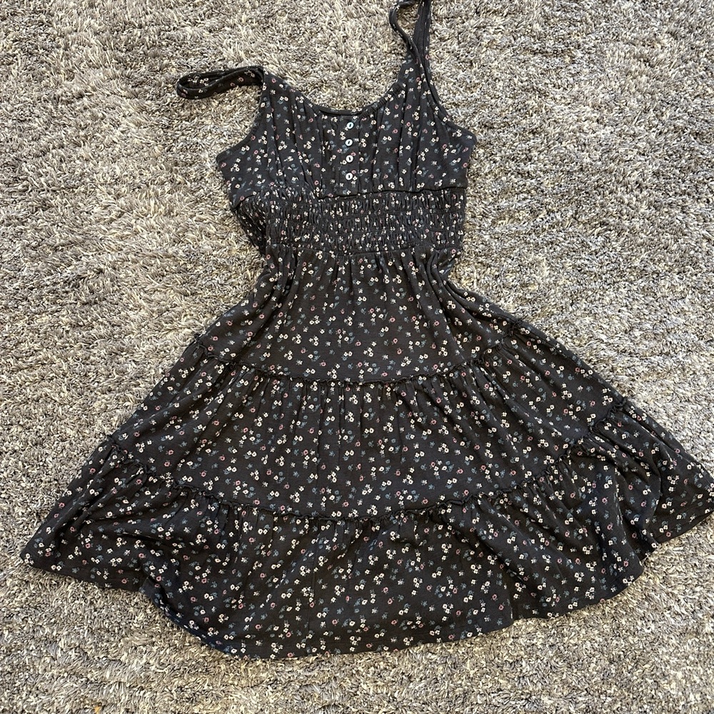 Lucky brand Gray flowered Dress. Like New. Size XS